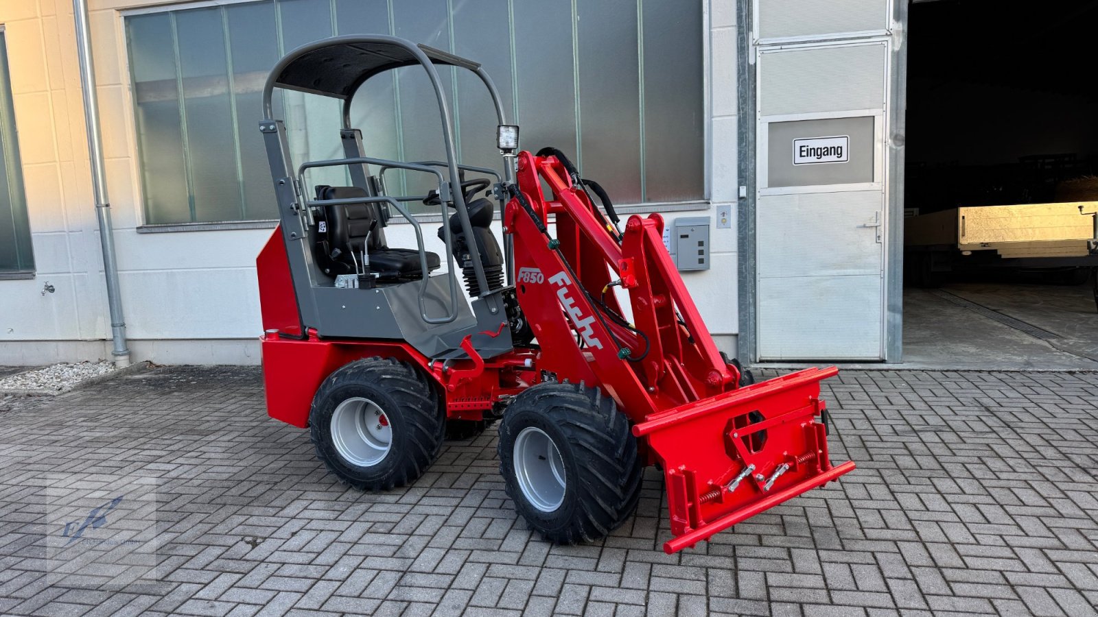 Hoflader typu Fuchs F 850 Hoflader Knicklader Kompaktlader, Neumaschine v Bruckmühl (Obrázek 1)