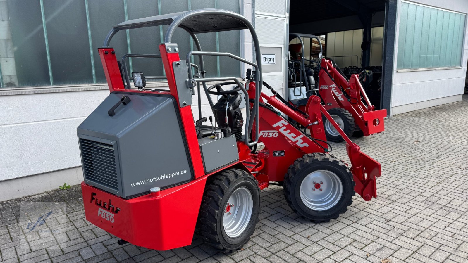 Hoflader of the type Fuchs F 850 Hoflader Kompaktlader Knicklader, Neumaschine in Bruckmühl (Picture 8)