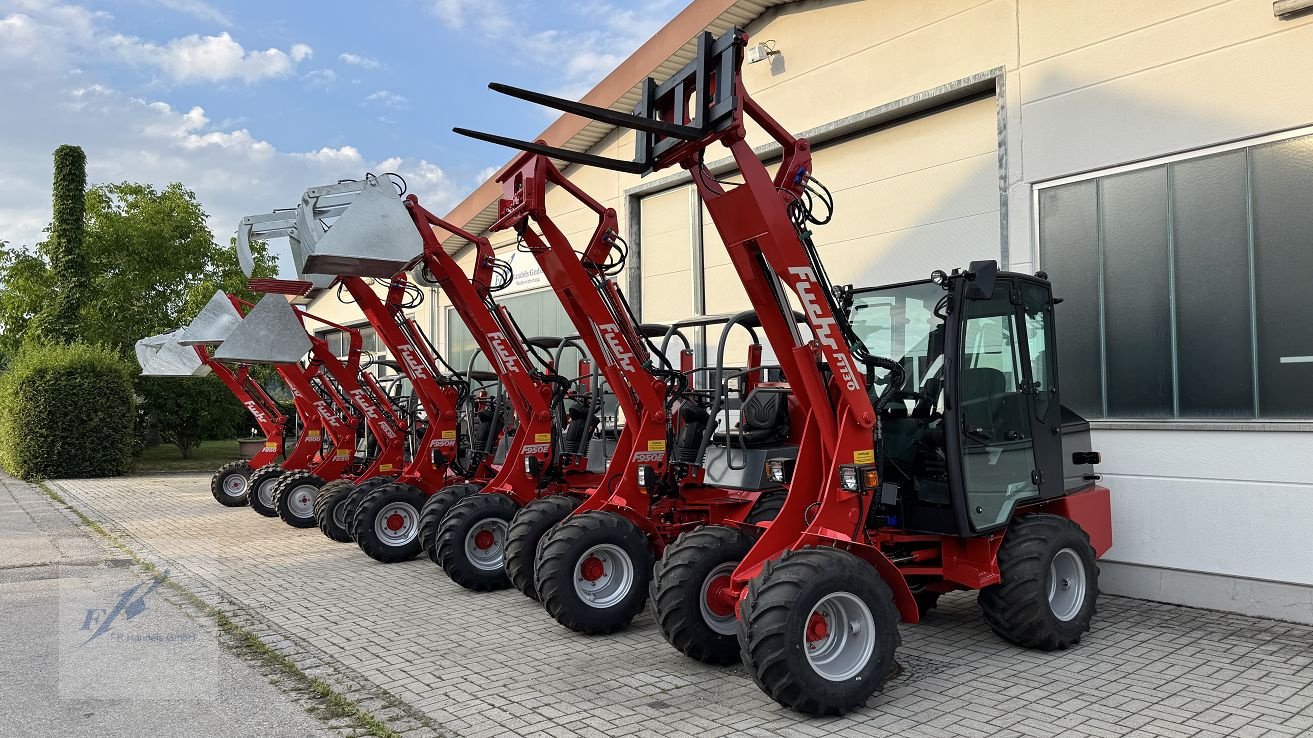 Hoflader of the type Fuchs F 850 Hoflader Kompaktlader Knicklader, Neumaschine in Bruckmühl (Picture 13)