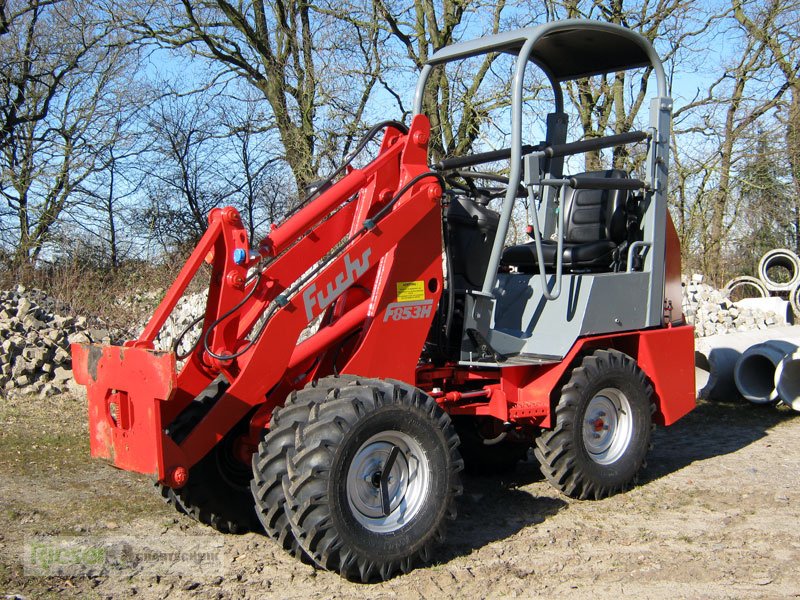 Hoflader des Typs Fuchs F 853 H Hoflader, Neumaschine in Nördlingen (Bild 3)