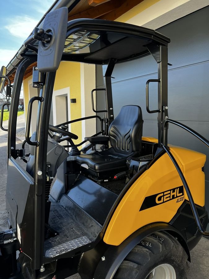 Hoflader of the type Gehl AL330, Neumaschine in Pischelsdorf (Picture 6)