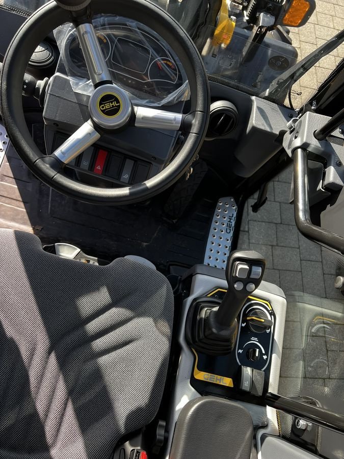 Hoflader of the type Gehl AL420, Neumaschine in Pischelsdorf (Picture 7)