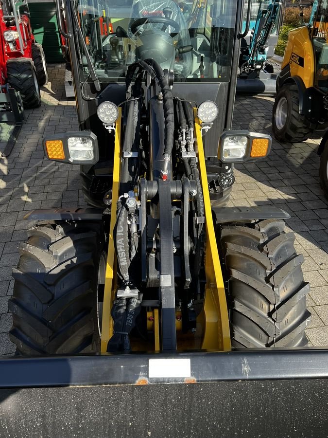 Hoflader of the type Gehl AL420, Neumaschine in Pischelsdorf (Picture 3)