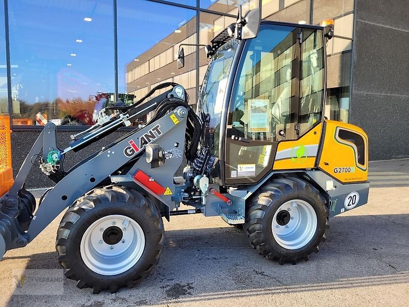 Hoflader of the type GiANT 2700 E, Neumaschine in Colmar-Berg (Picture 2)