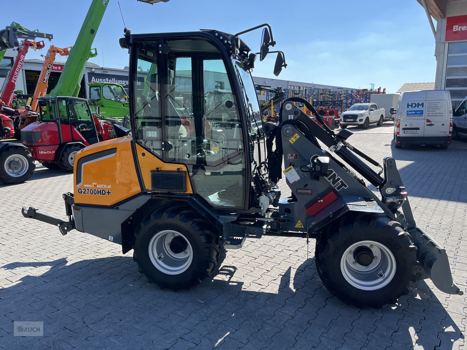 Hoflader des Typs GiANT 2700 HD+ mit Kabine Euro & Heckhydraulik Kat 2, Gebrauchtmaschine in Burgkirchen (Bild 5)