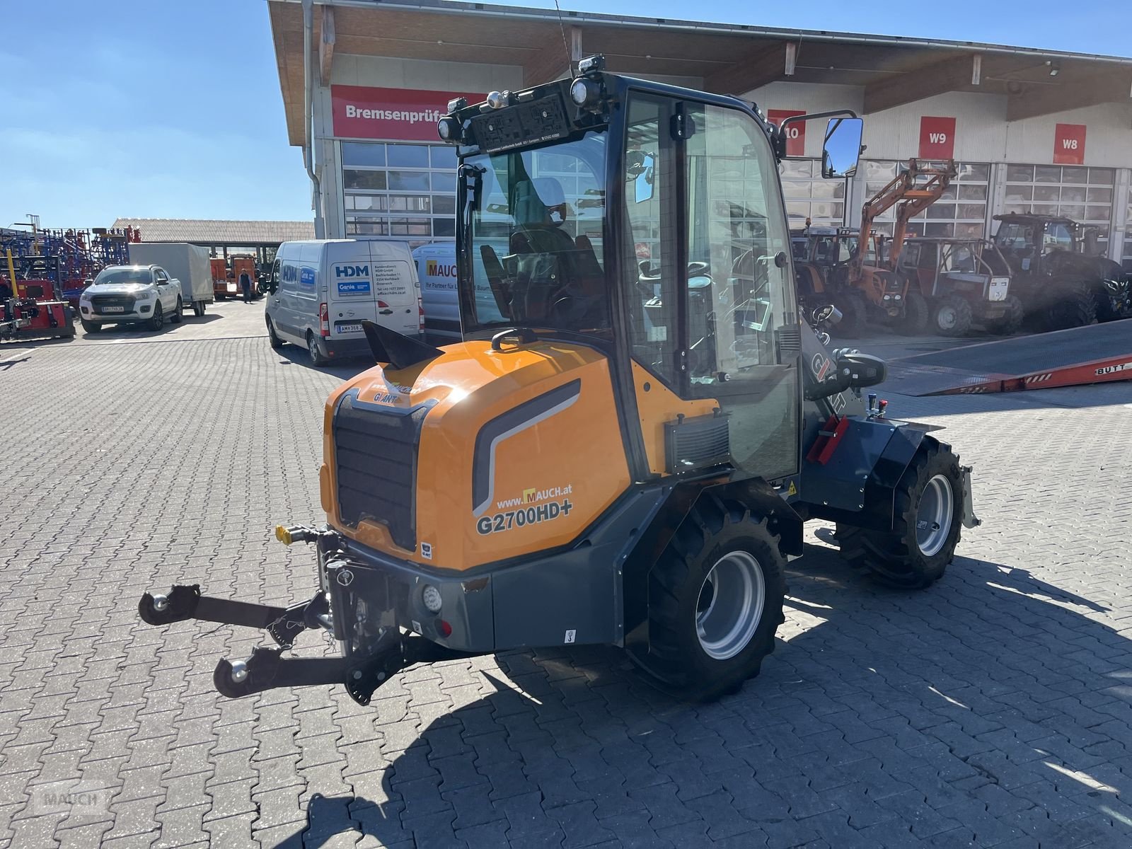 Hoflader des Typs GiANT 2700 HD+ mit Kabine Euro & Heckhydraulik Kat 2, Gebrauchtmaschine in Burgkirchen (Bild 4)