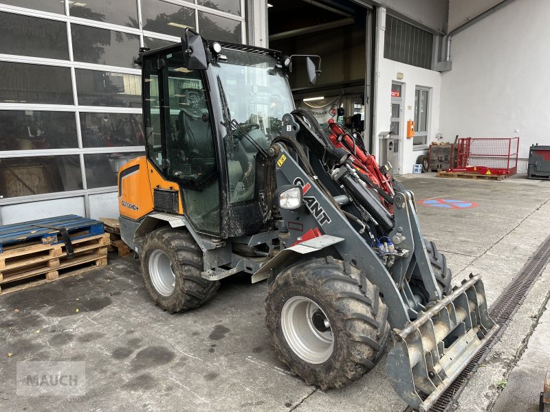 Hoflader typu GiANT 2700 HD+ mit Kabine Euro, Gebrauchtmaschine v Burgkirchen (Obrázek 1)