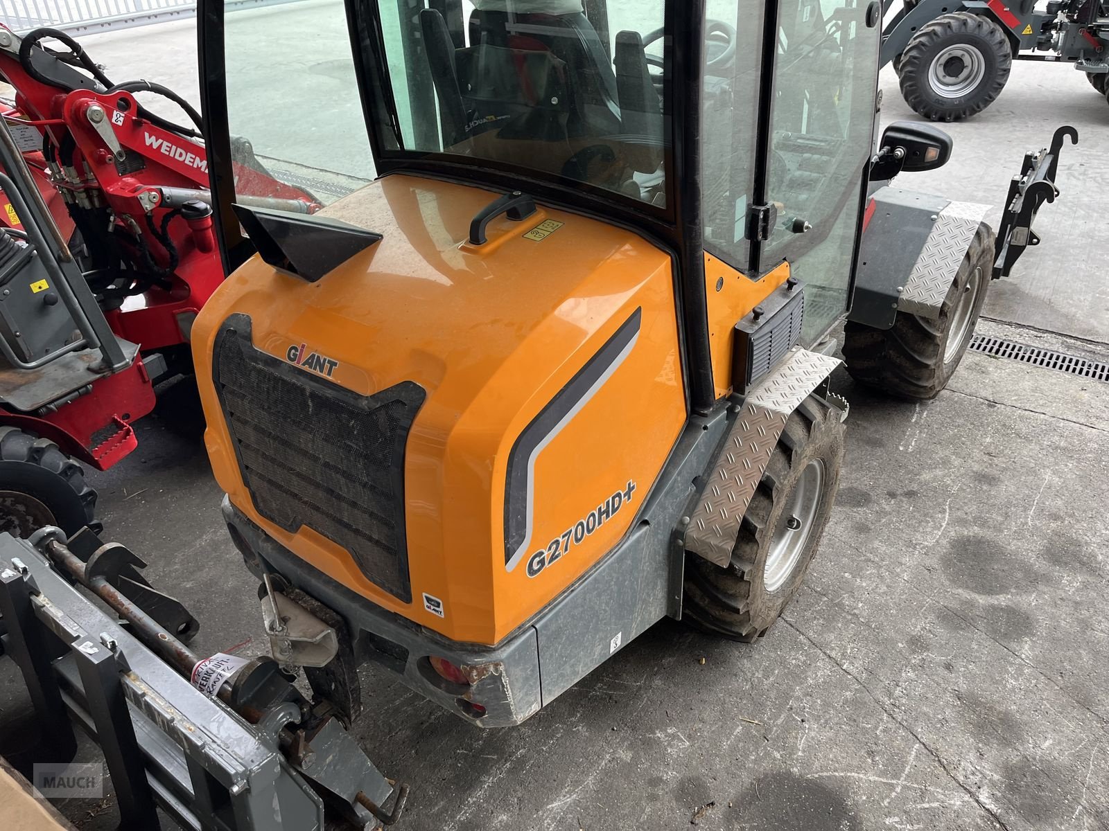 Hoflader des Typs GiANT 2700 HD+ mit Kabine Euro, Gebrauchtmaschine in Burgkirchen (Bild 5)