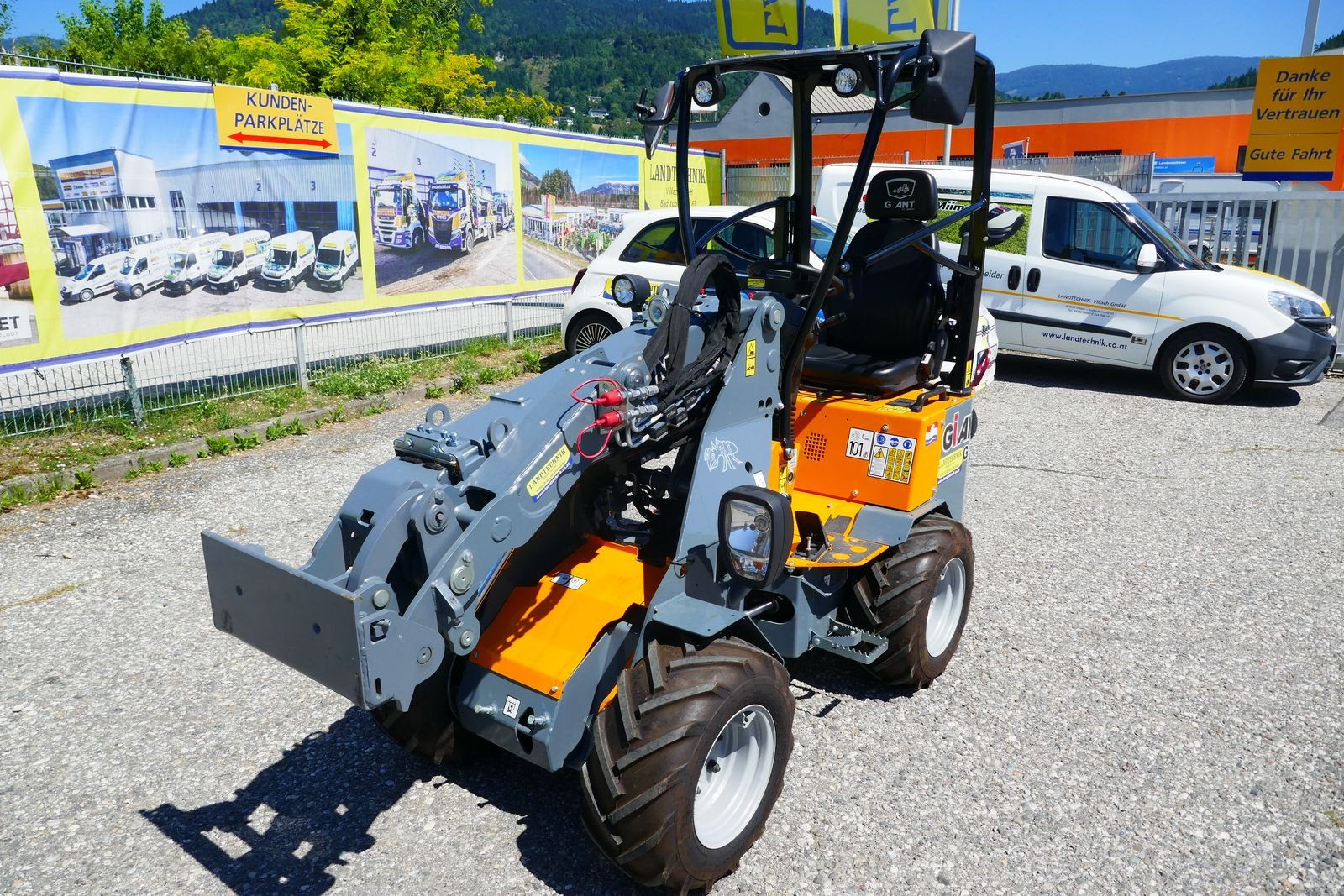Hoflader of the type GiANT G 1200 Tele, Gebrauchtmaschine in Villach (Picture 4)
