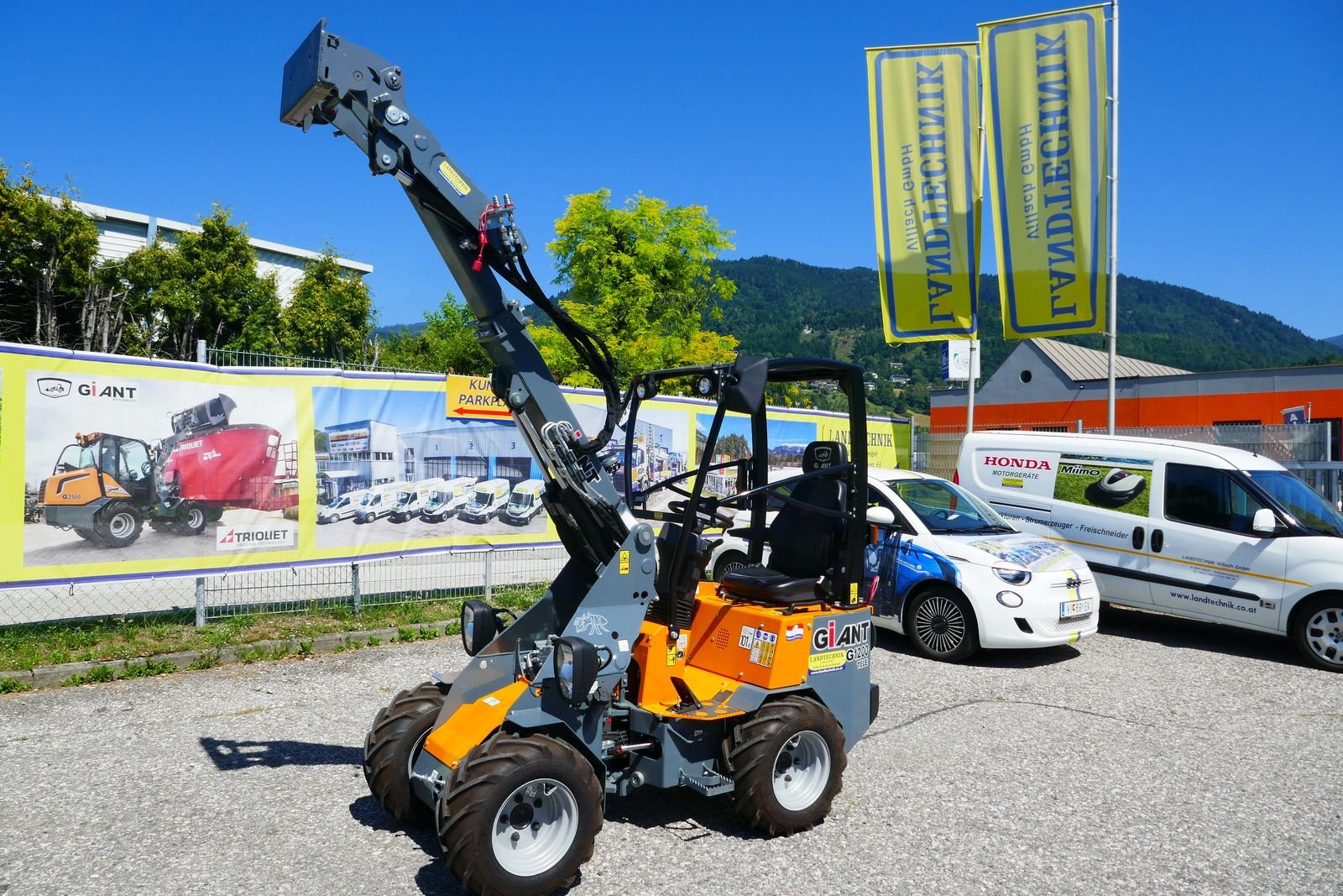 Hoflader of the type GiANT G 1200 Tele, Gebrauchtmaschine in Villach (Picture 1)