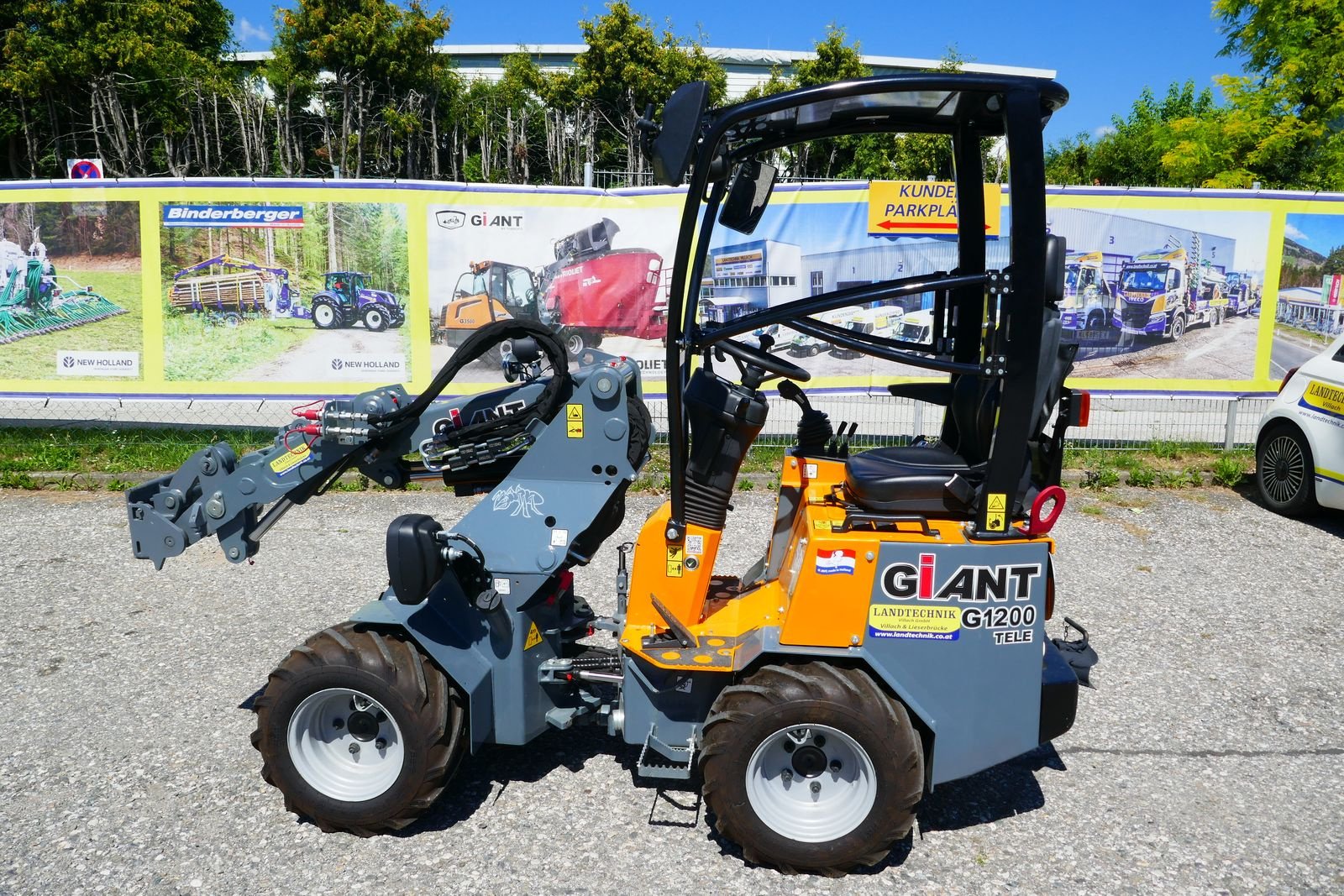 Hoflader of the type GiANT G 1200 Tele, Gebrauchtmaschine in Villach (Picture 11)