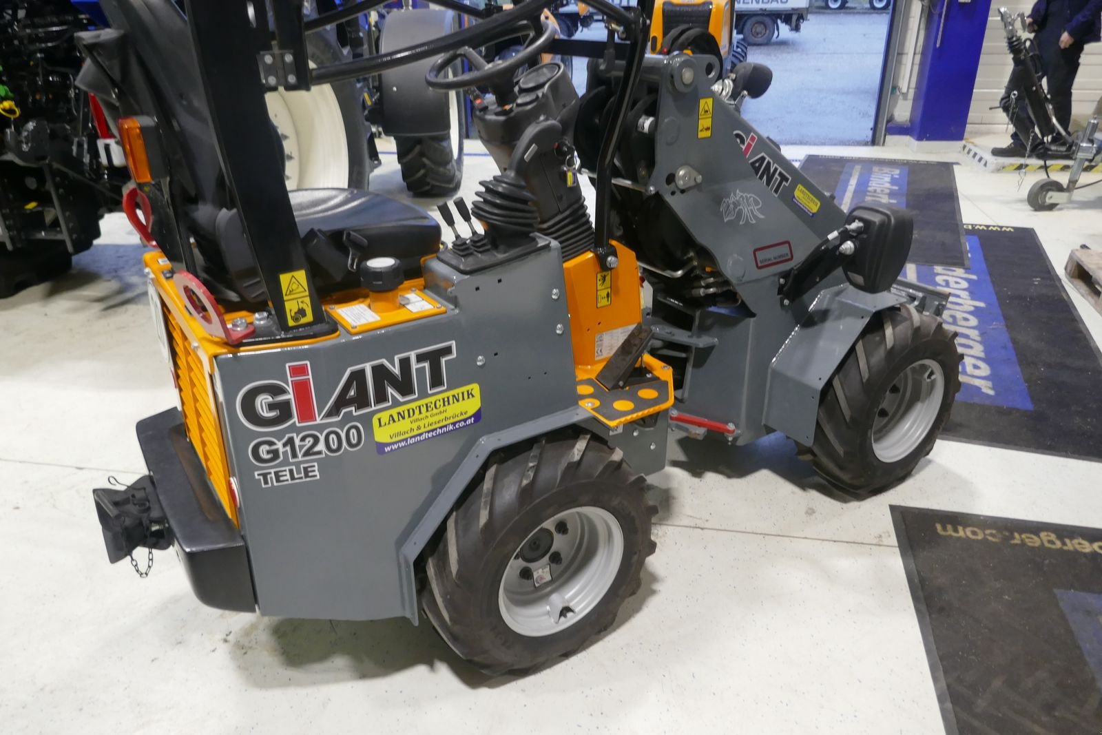 Hoflader от тип GiANT G 1200 Tele, Gebrauchtmaschine в Villach (Снимка 4)
