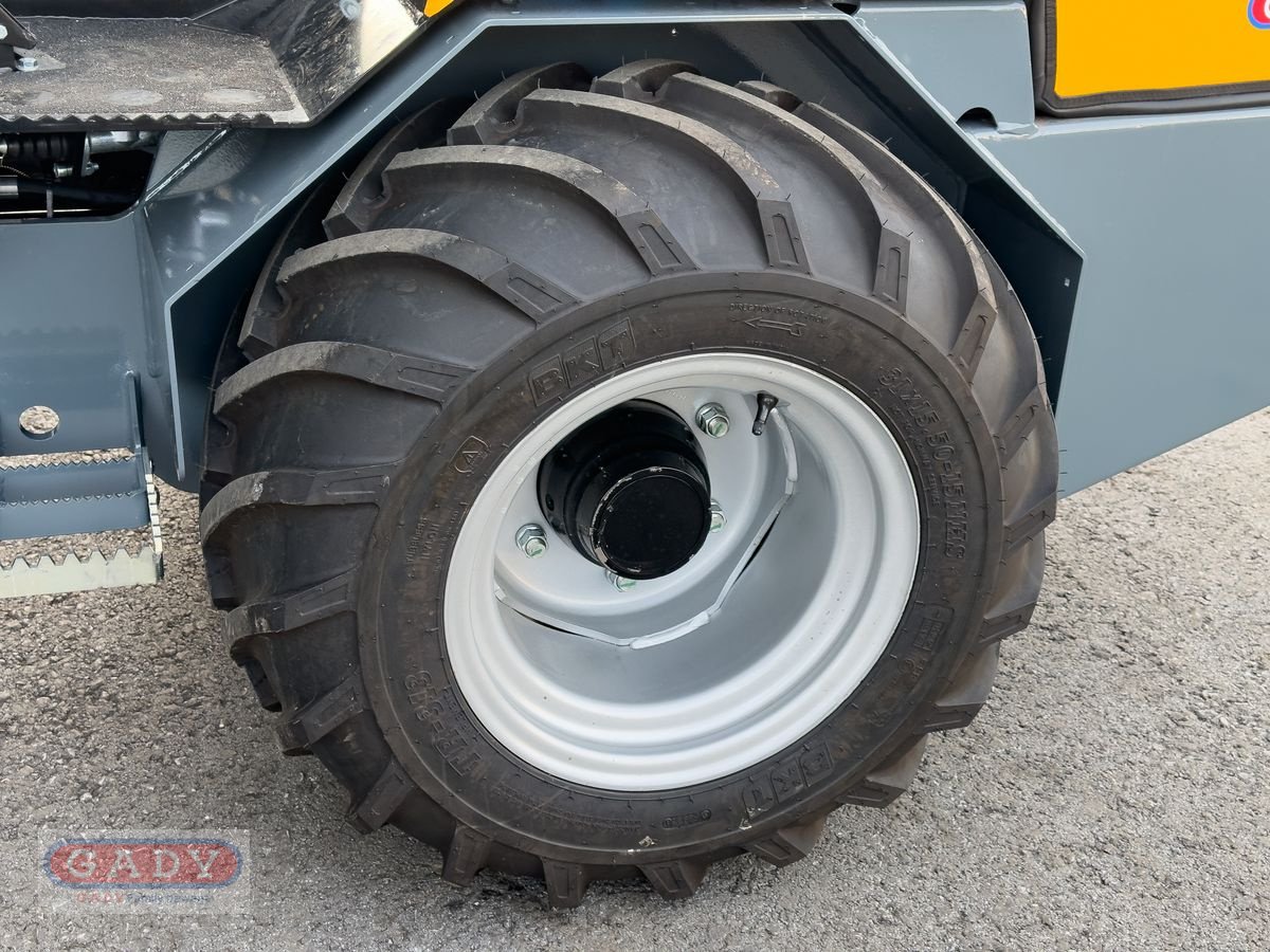 Hoflader des Typs GiANT G 2300 HD, Neumaschine in Lebring (Bild 12)