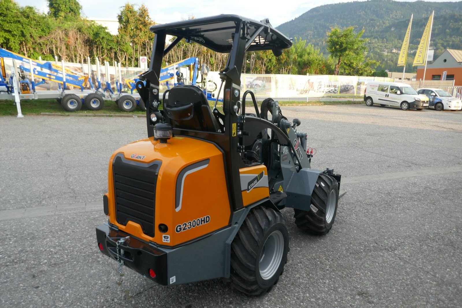 Hoflader des Typs GiANT G 2300 HD, Gebrauchtmaschine in Villach (Bild 11)