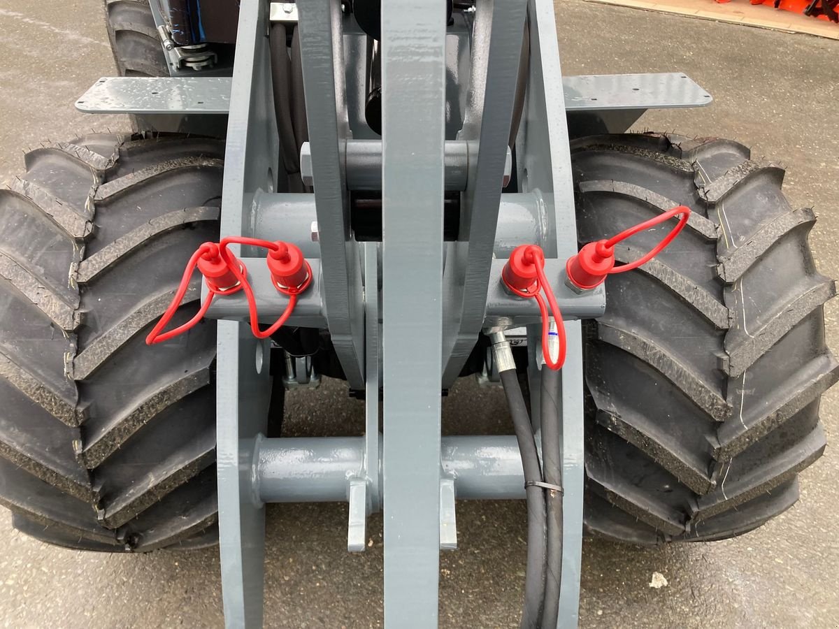 Hoflader des Typs GiANT G 2500 HD, Neumaschine in Reith bei Kitzbühel (Bild 6)