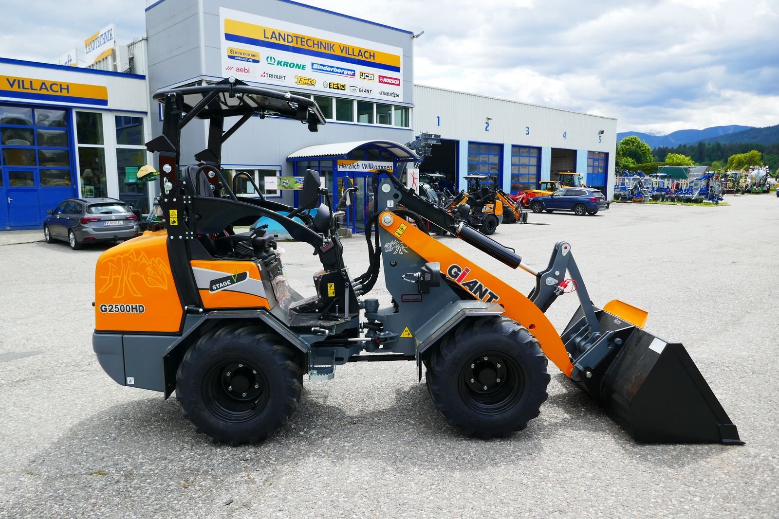 Hoflader des Typs GiANT G 2500 HD, Gebrauchtmaschine in Villach (Bild 1)