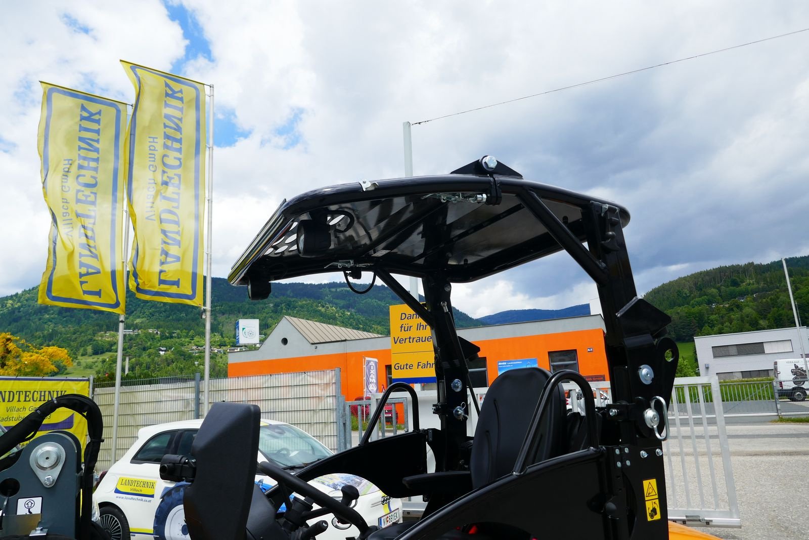 Hoflader des Typs GiANT G 2500 HD, Gebrauchtmaschine in Villach (Bild 9)