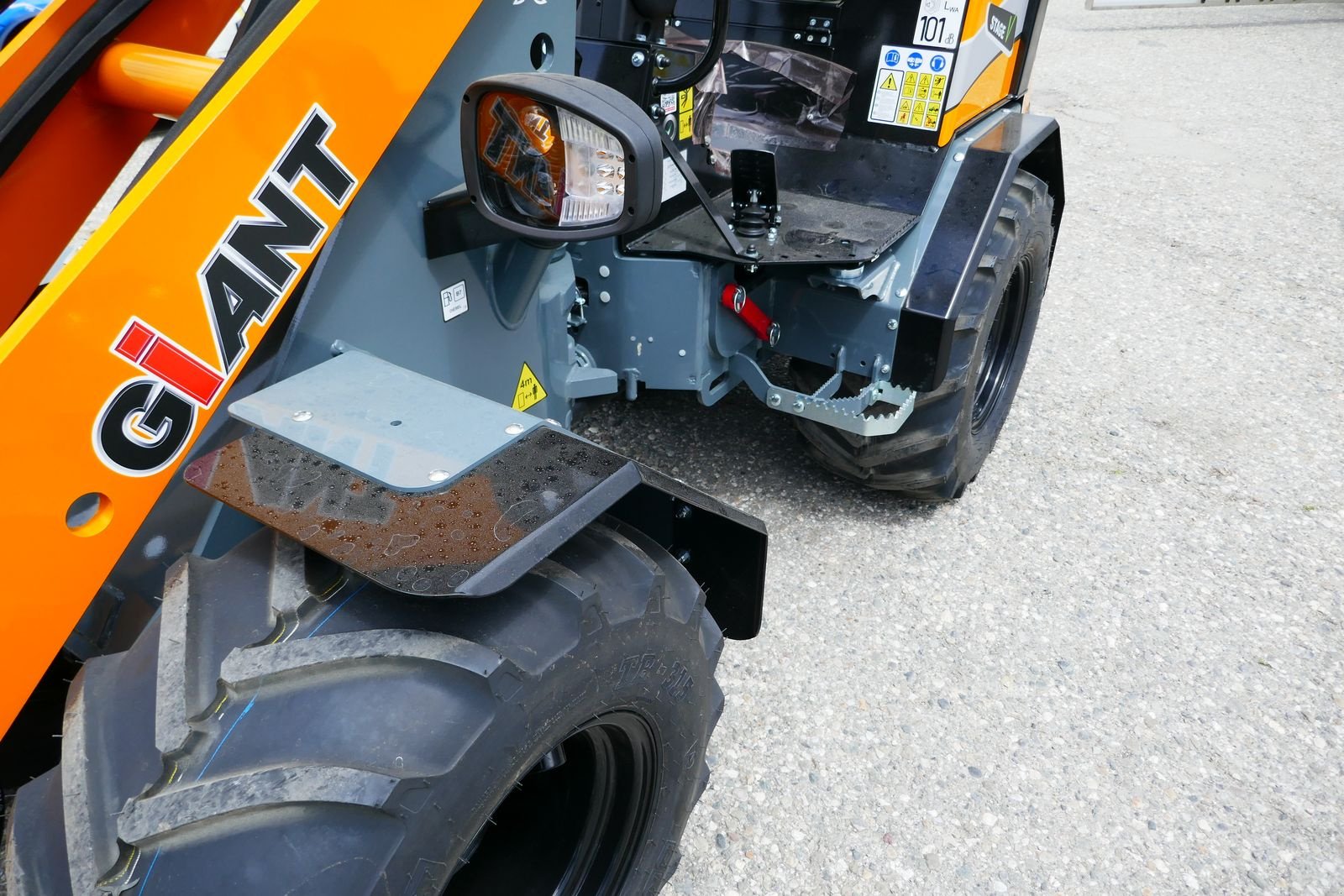 Hoflader des Typs GiANT G 2500 HD, Gebrauchtmaschine in Villach (Bild 22)