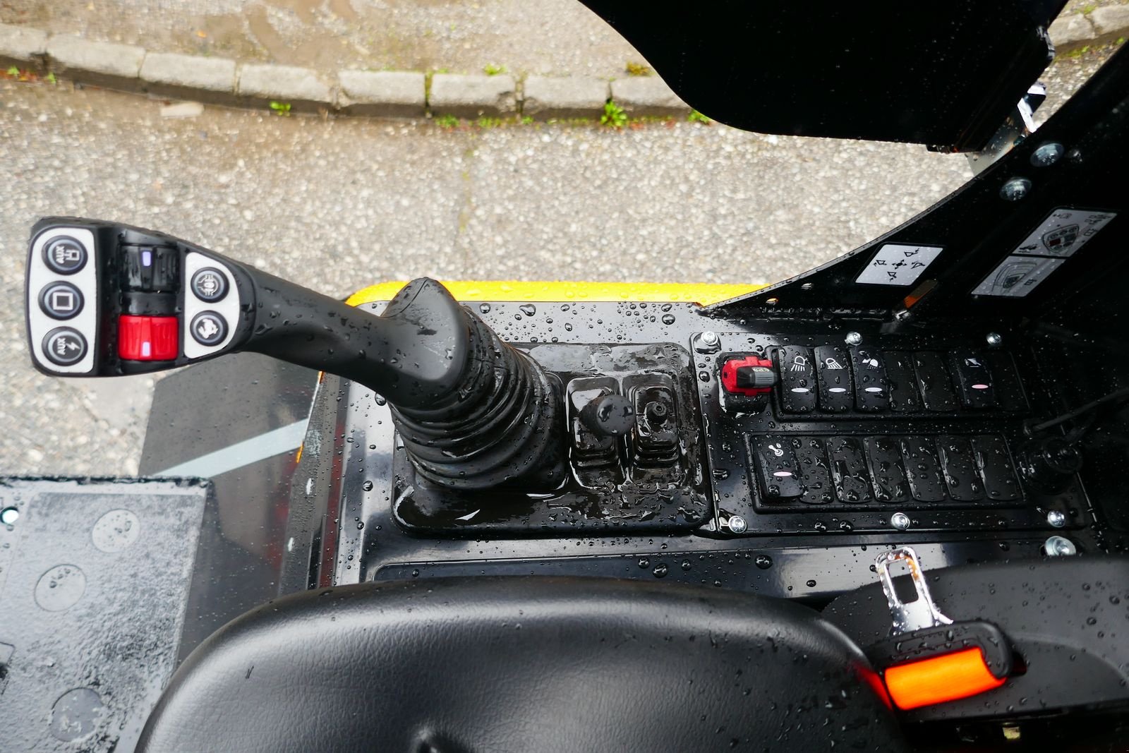 Hoflader of the type GiANT G 2700 HD+, Gebrauchtmaschine in Villach (Picture 15)