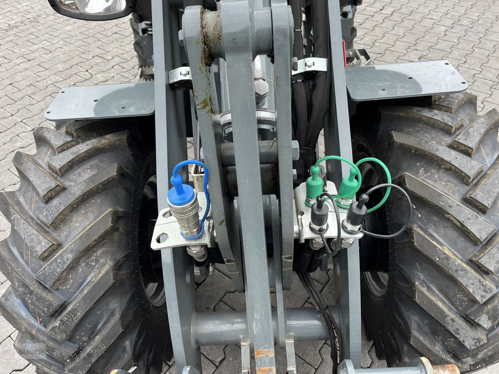 Hoflader of the type GiANT G 2700HD+ mit Kabine & Weidemann HV, Gebrauchtmaschine in Burgkirchen (Picture 5)