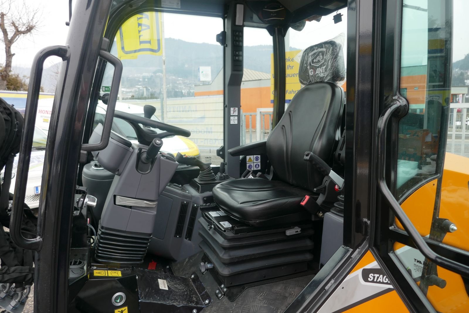 Hoflader типа GiANT G 3500 Tele, Gebrauchtmaschine в Villach (Фотография 12)