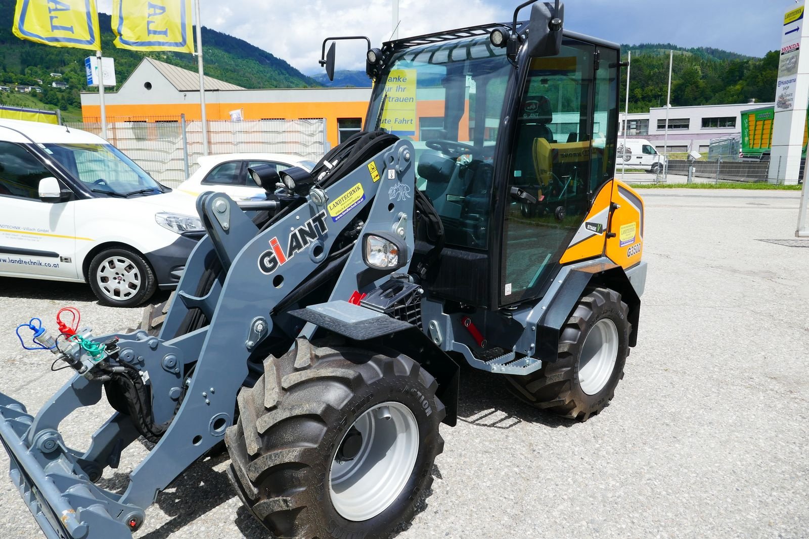 Hoflader of the type GiANT G 3500, Gebrauchtmaschine in Villach (Picture 2)