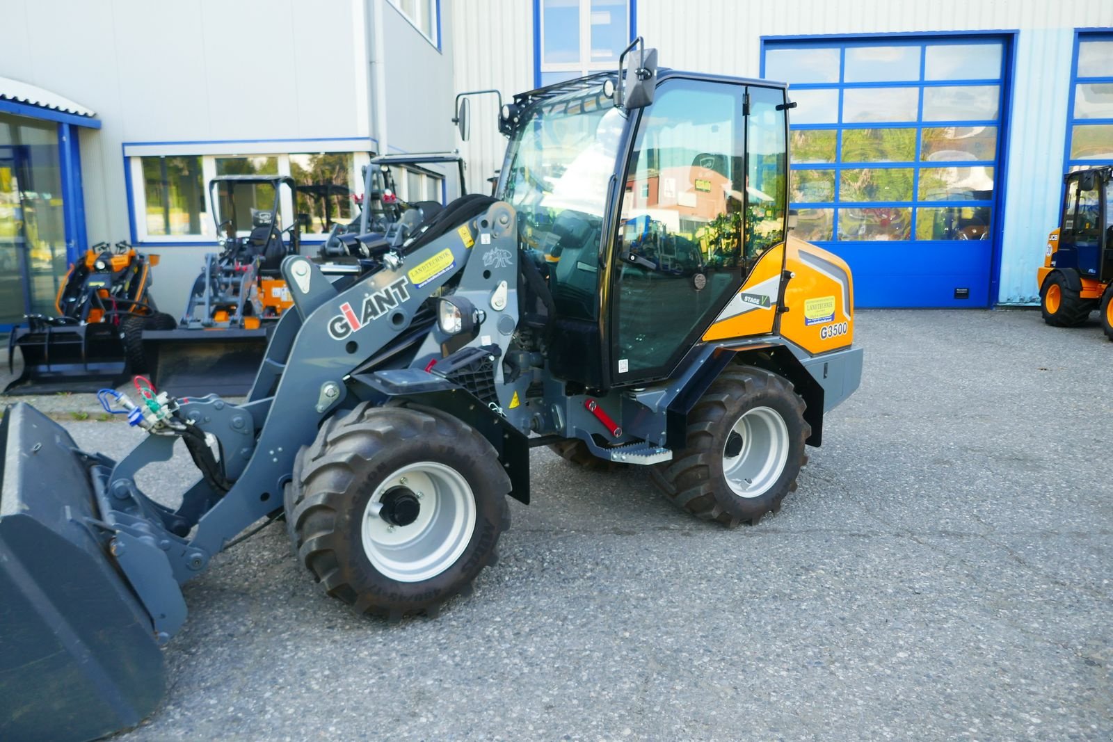 Hoflader Türe ait GiANT G 3500, Gebrauchtmaschine içinde Villach (resim 1)