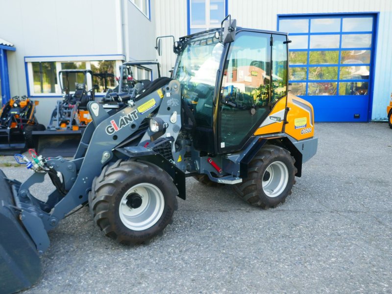 Hoflader tipa GiANT G 3500, Gebrauchtmaschine u Villach (Slika 1)