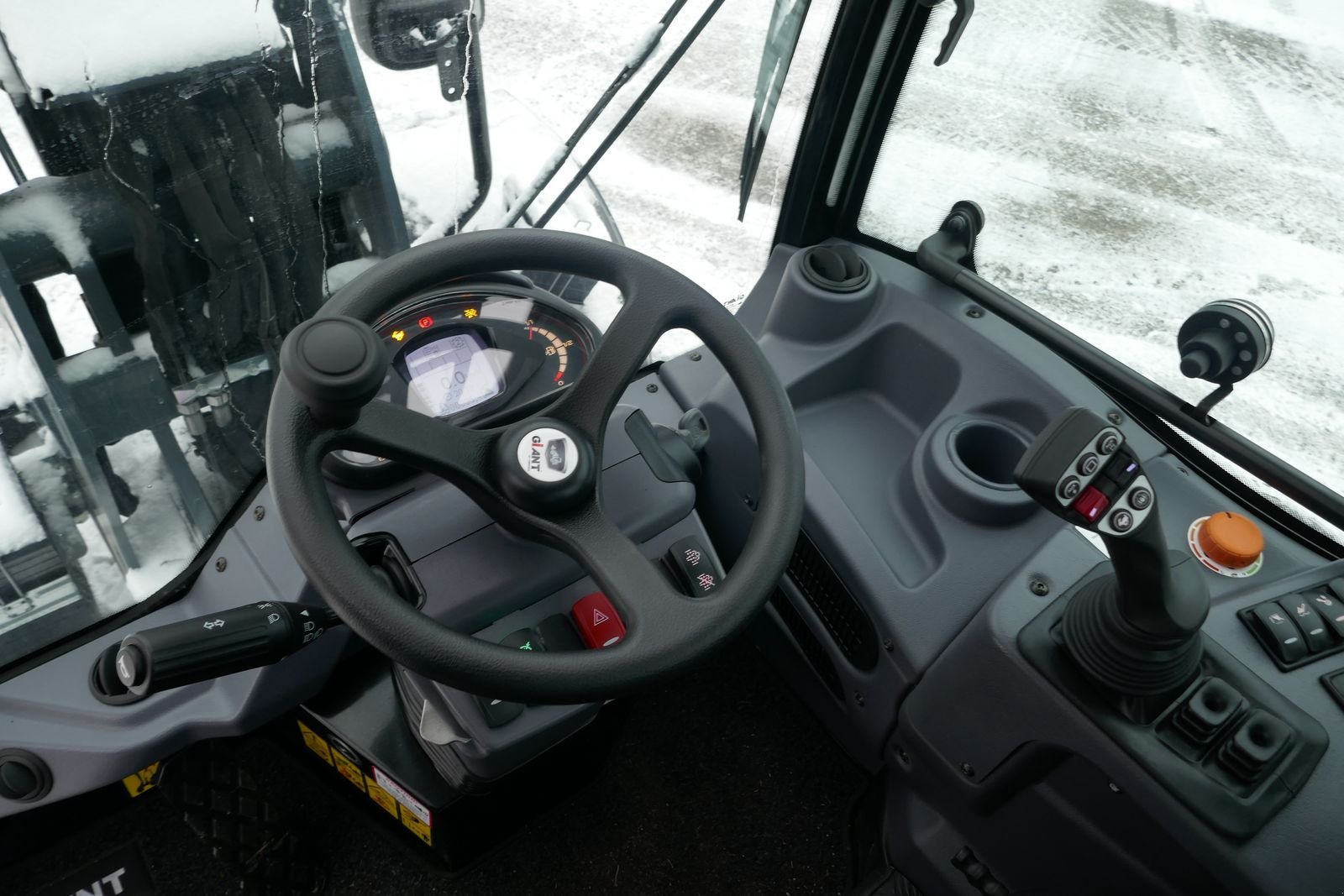 Hoflader от тип GiANT G 5000 Tele, Gebrauchtmaschine в Villach (Снимка 11)