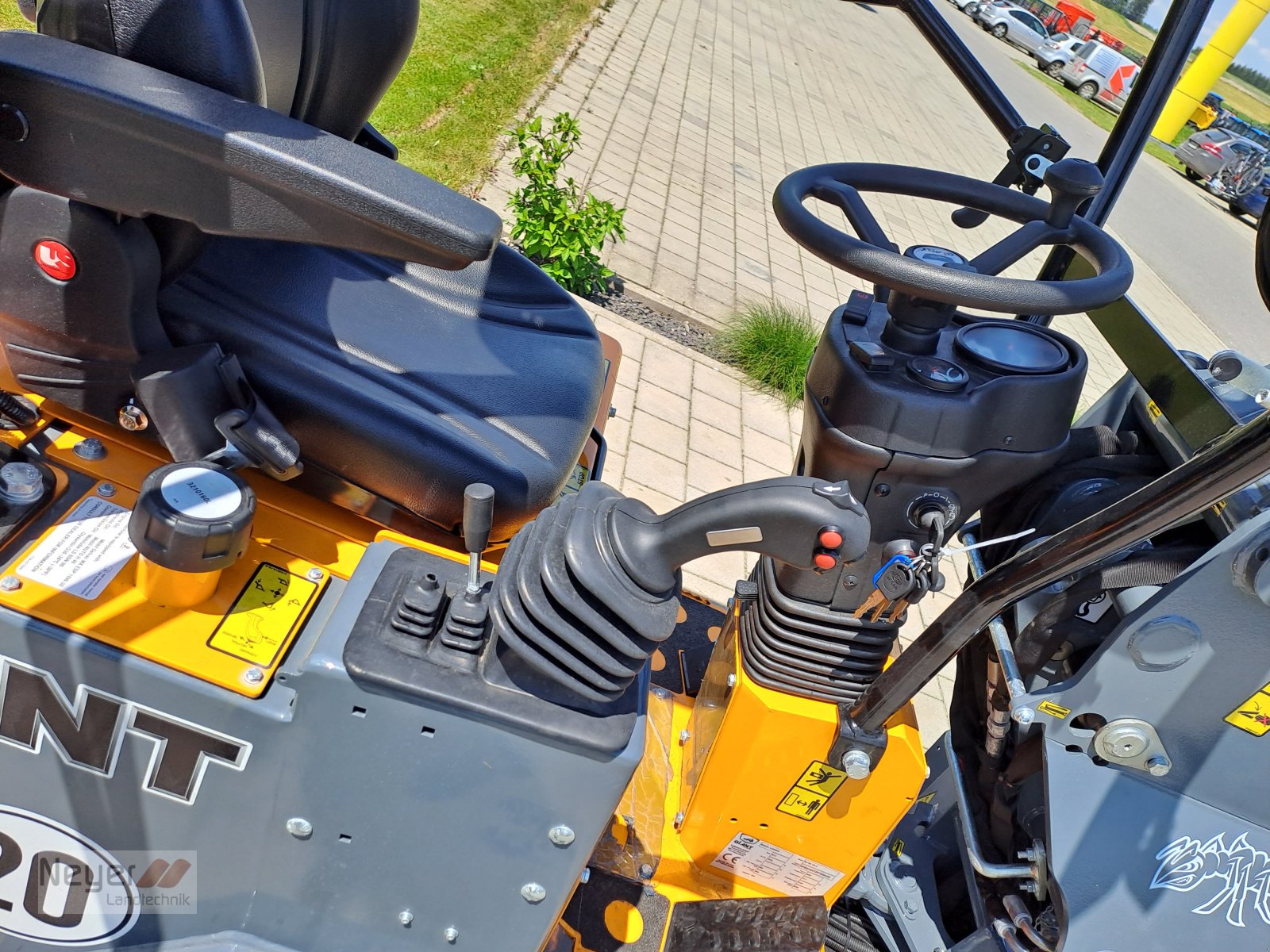 Hoflader of the type GiANT G1100 TELE, Neumaschine in Bad Waldsee Mennisweiler (Picture 6)