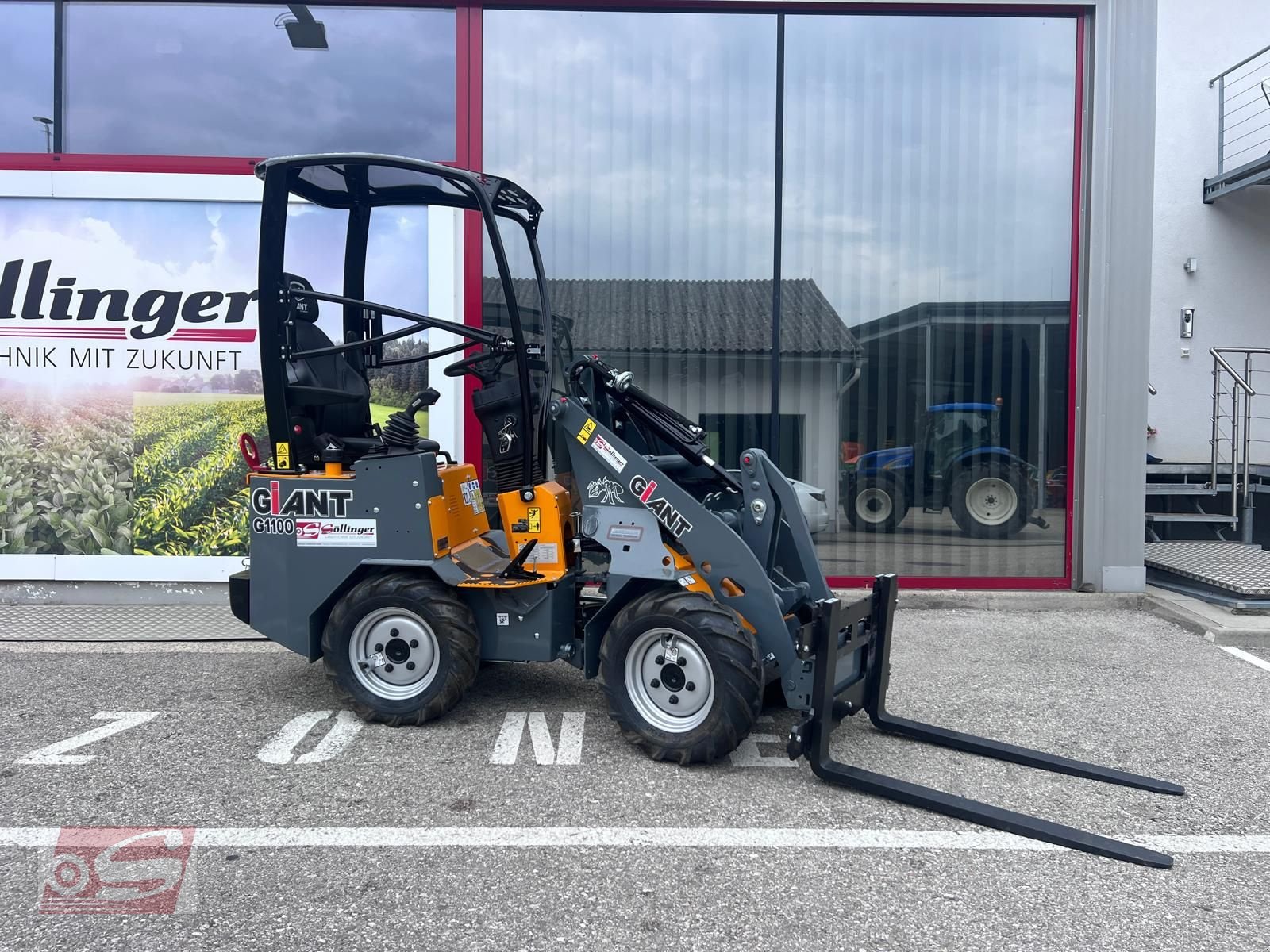 Hoflader типа GiANT G1100 Trend-Line, Neumaschine в Offenhausen (Фотография 1)