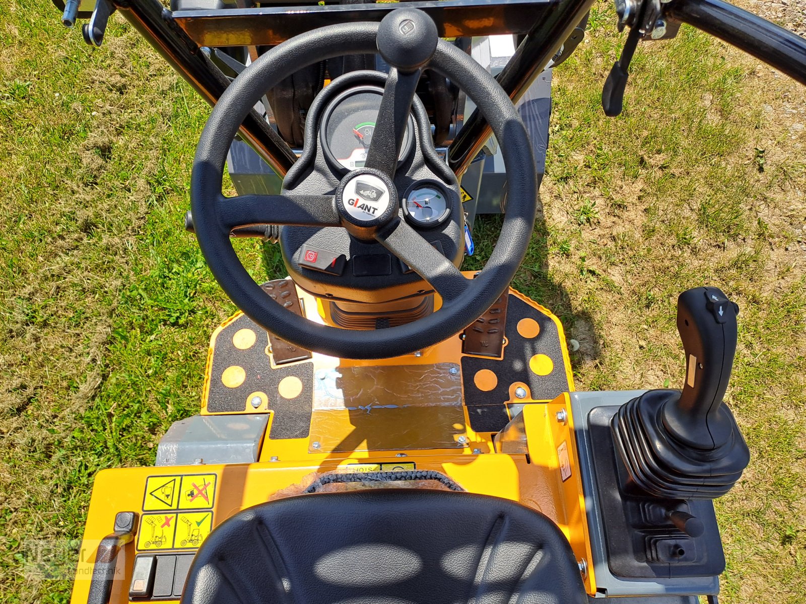 Hoflader des Typs GiANT G1200 TELE, Neumaschine in Bad Waldsee Mennisweiler (Bild 4)