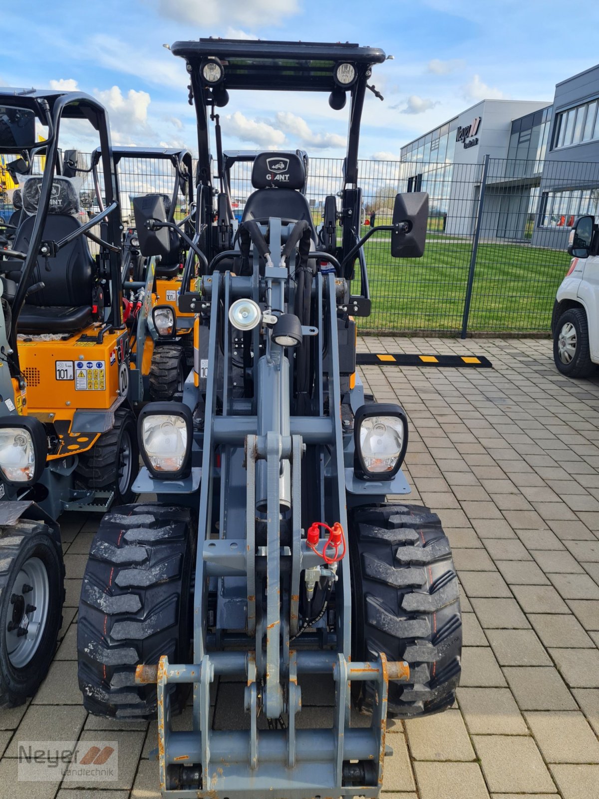 Hoflader типа GiANT G1500 Radlader 580 kg Hubkraft *Aktion*, Neumaschine в Bad Waldsee Mennisweiler (Фотография 2)