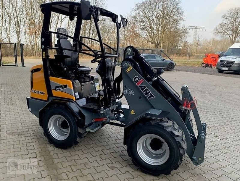 Hoflader des Typs GiANT G2200 HD+, Neumaschine in Karstädt (Bild 3)
