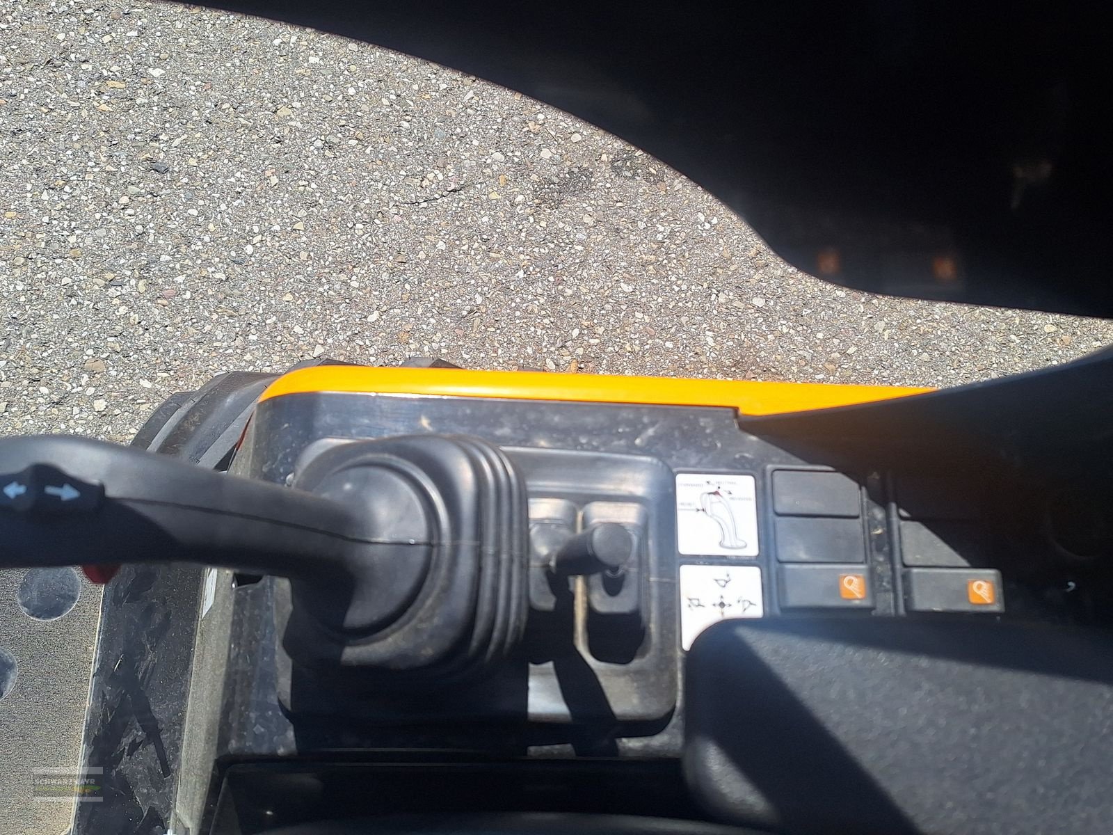 Hoflader des Typs GiANT G2200 HD, Neumaschine in Aurolzmünster (Bild 22)