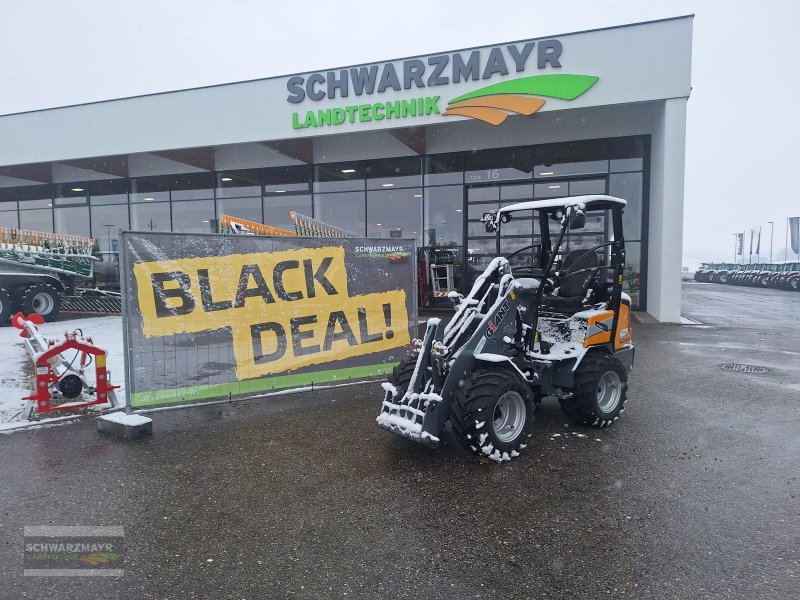 Hoflader van het type GiANT G2200 HD, Neumaschine in Aurolzmünster (Foto 1)