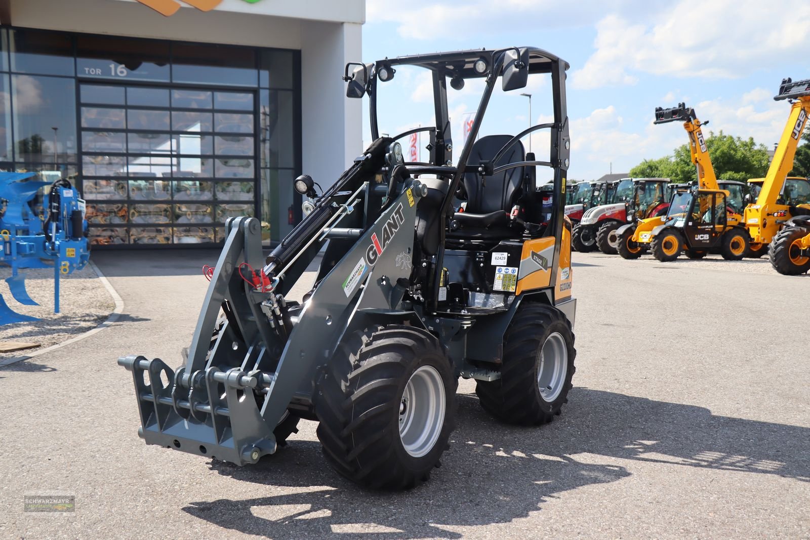 Hoflader des Typs GiANT G2200 HD, Neumaschine in Gampern (Bild 4)