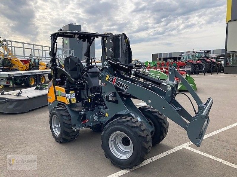 Hoflader a típus GiANT G2200E, Neumaschine ekkor: Colmar-Berg (Kép 3)