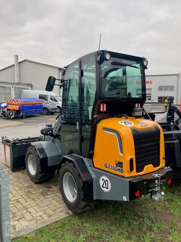 Hoflader des Typs GiANT G2300 HD, Neumaschine in Karstädt (Bild 2)
