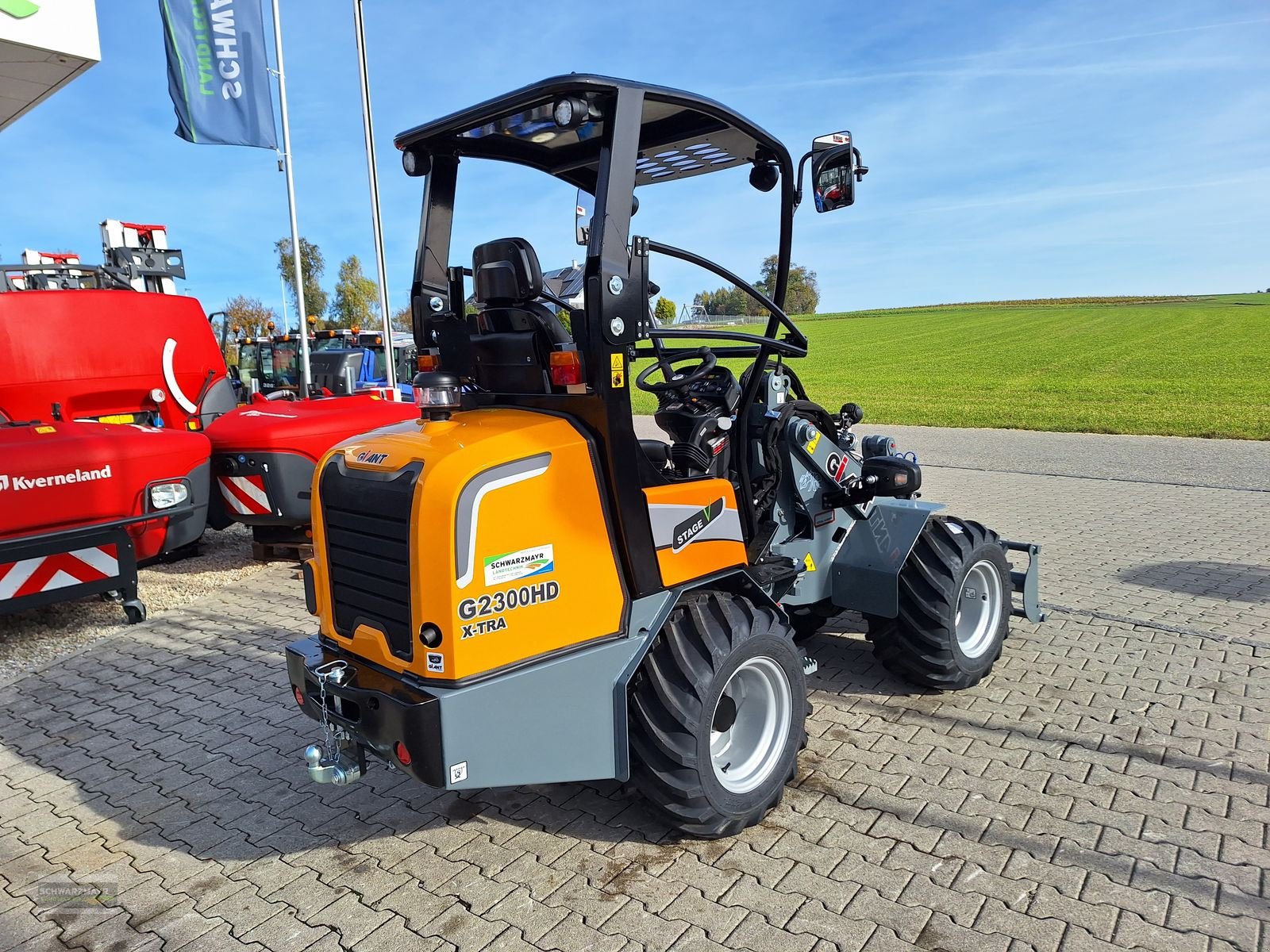 Hoflader of the type GiANT G2300 X-tra HD, Neumaschine in Aurolzmünster (Picture 5)