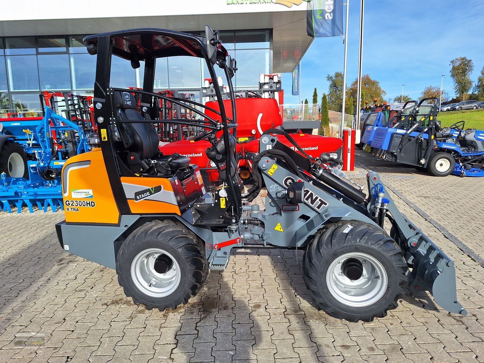 Hoflader of the type GiANT G2300 X-tra HD, Neumaschine in Aurolzmünster (Picture 4)