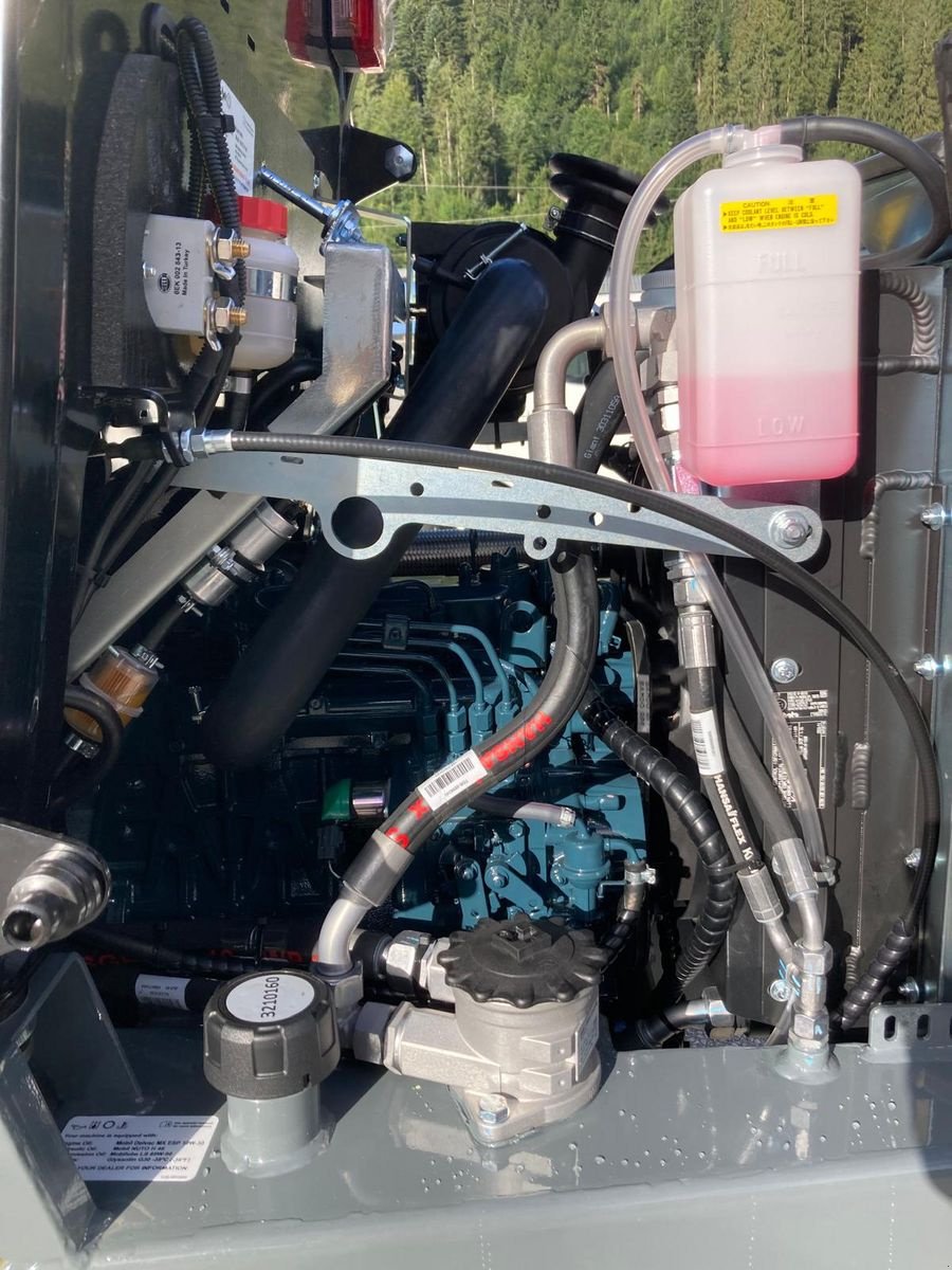 Hoflader of the type GiANT G2300, Neumaschine in Hopfgarten (Picture 9)