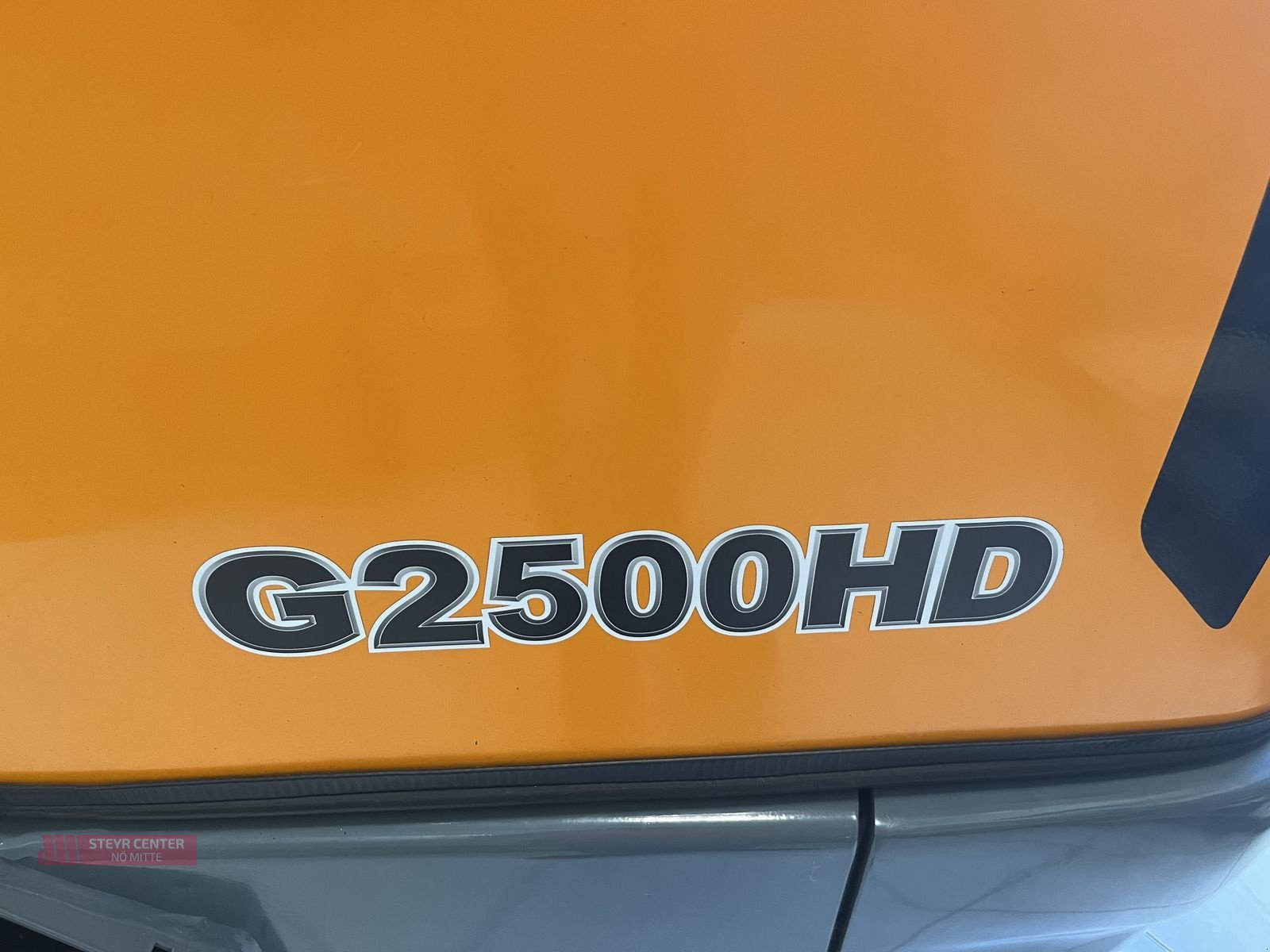 Hoflader of the type GiANT G2500 HD, Neumaschine in St. Pölten (Picture 7)