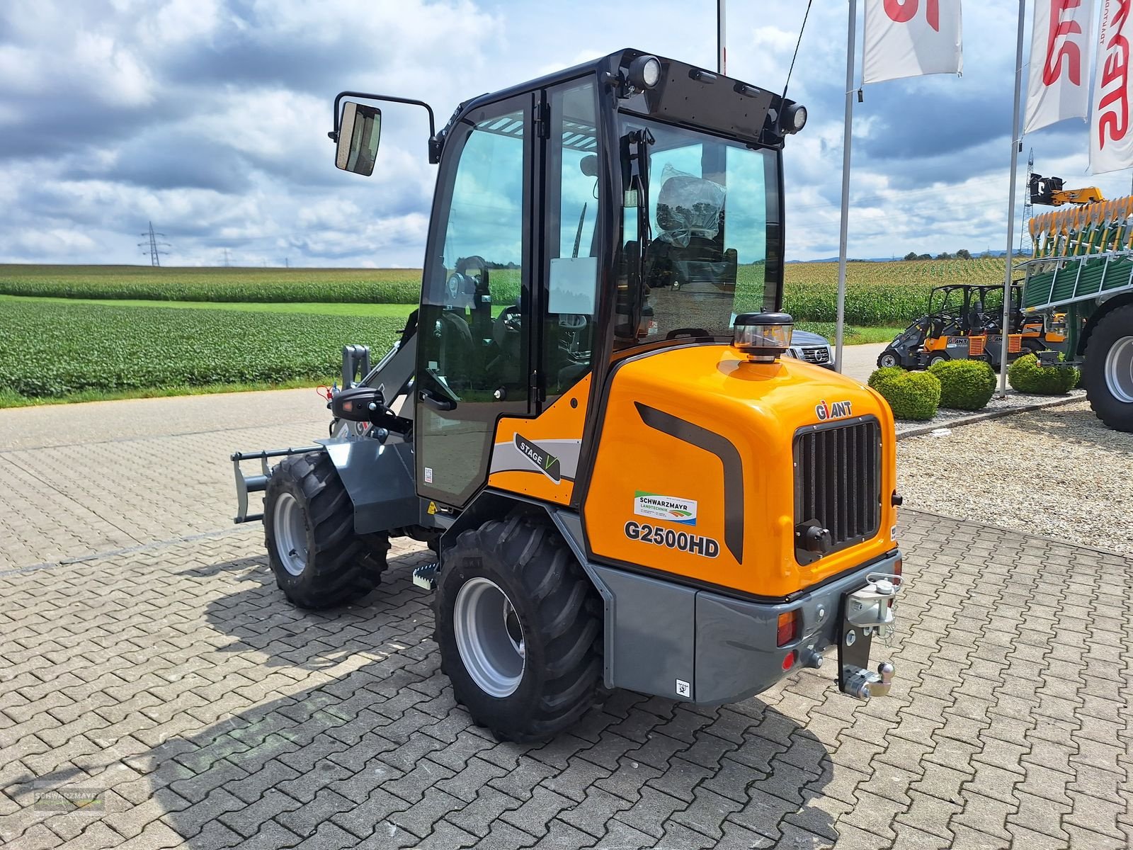 Hoflader des Typs GiANT G2500 HD, Neumaschine in Gampern (Bild 8)