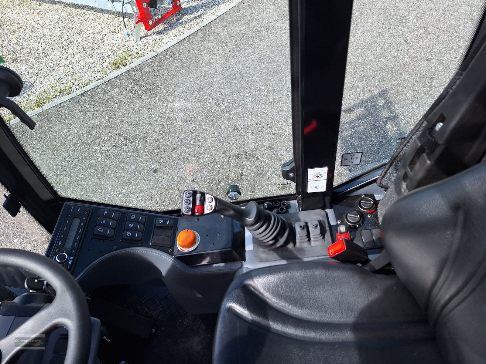 Hoflader des Typs GiANT G2700 HD+, Neumaschine in Gampern (Bild 17)