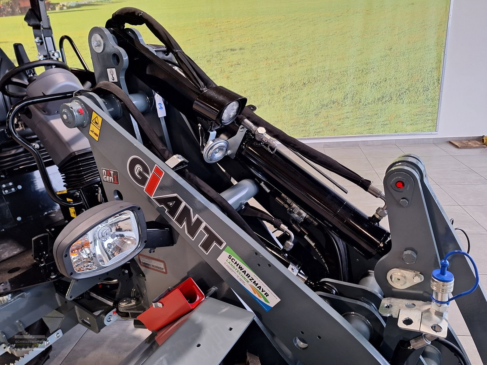 Hoflader des Typs GiANT G2700 HD+, Neumaschine in Gampern (Bild 11)