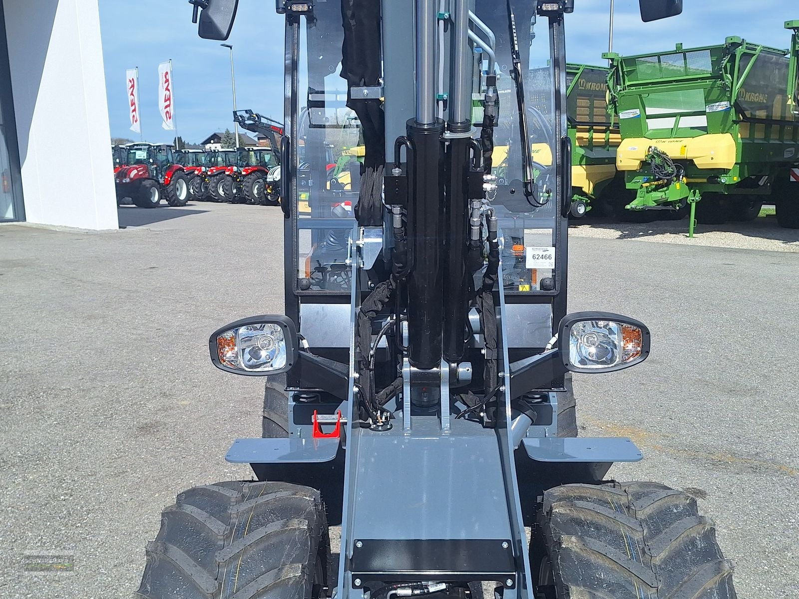 Hoflader of the type GiANT G2700 HD+ TELE, Neumaschine in Aurolzmünster (Picture 15)