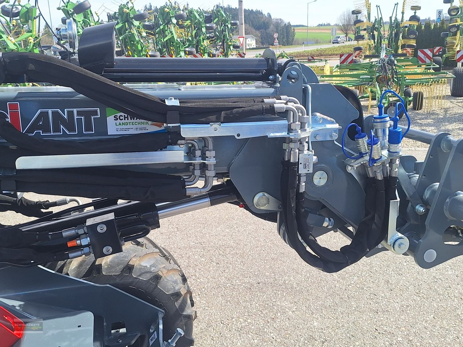 Hoflader of the type GiANT G2700 HD+ TELE, Neumaschine in Aurolzmünster (Picture 17)