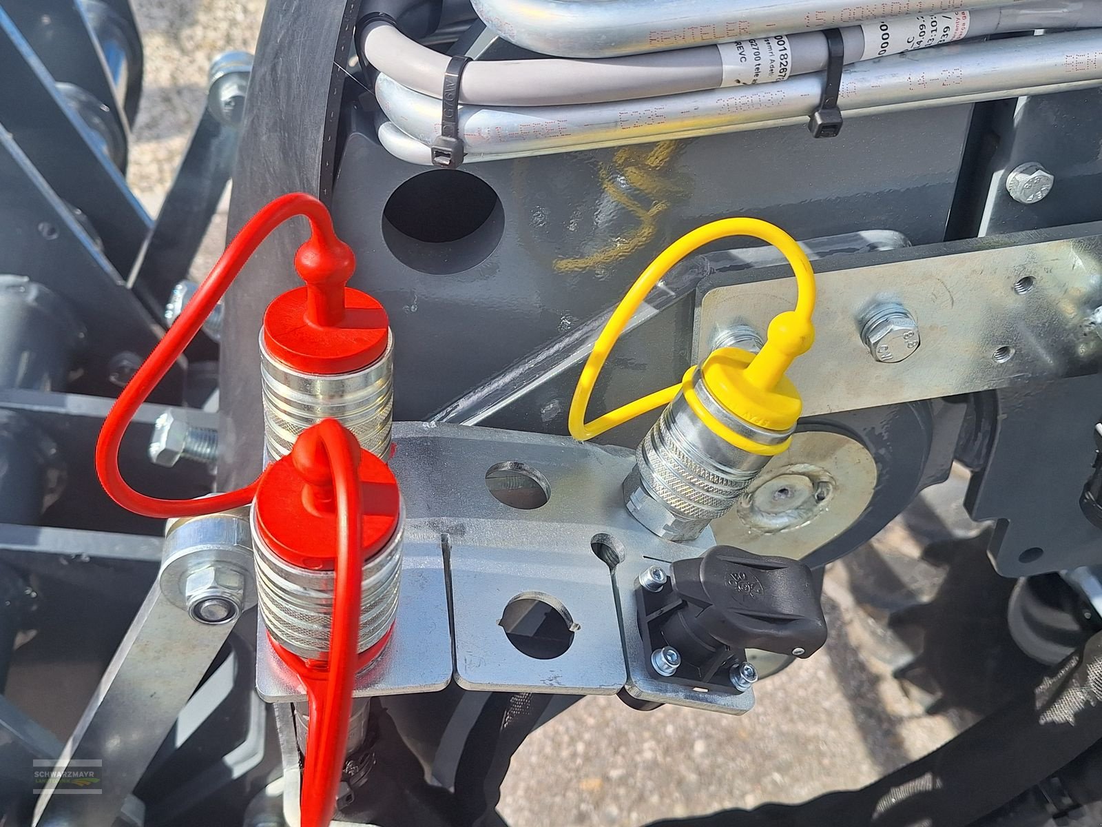 Hoflader of the type GiANT G2700 HD+ TELE, Neumaschine in Aurolzmünster (Picture 20)