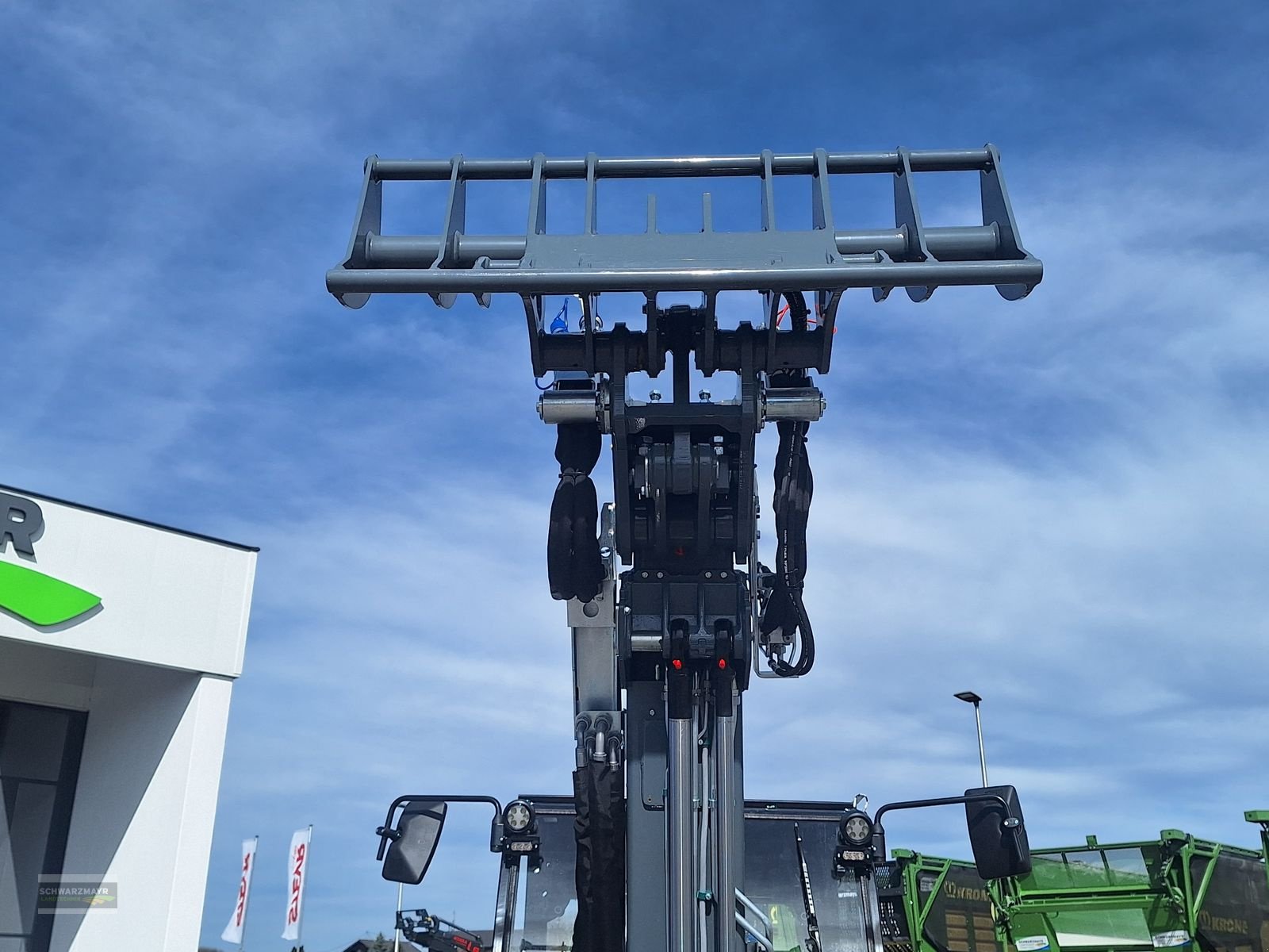 Hoflader of the type GiANT G2700 HD+ TELE, Neumaschine in Aurolzmünster (Picture 16)